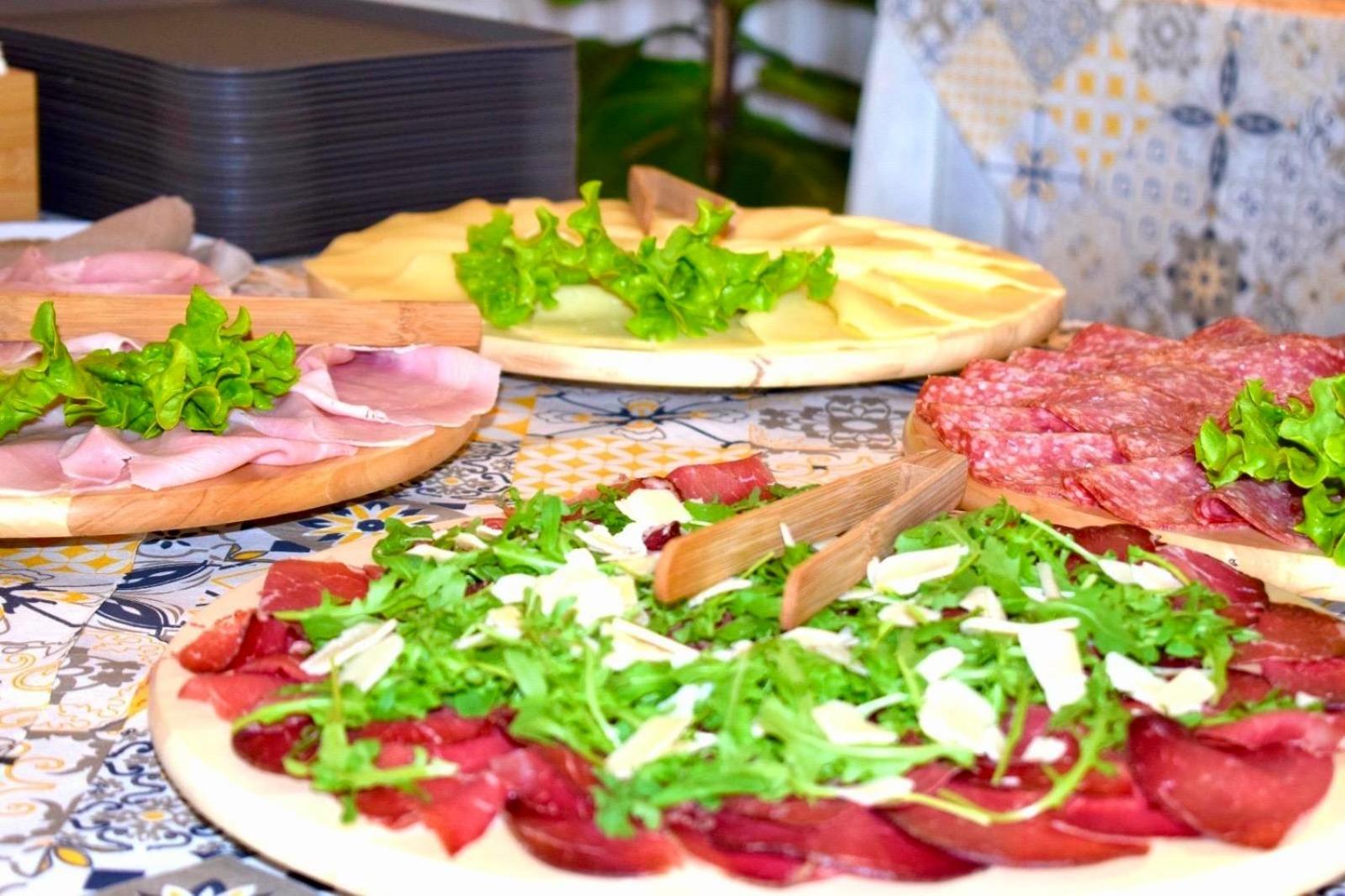 Hotel Miramare - Spa & Suites - Free Breakfast & Brunch Until 13-00 تّشيرفييا المظهر الخارجي الصورة